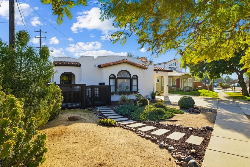 Spanish Casita w/ Hot Tub, Fire Pit, Private Yard - Image 1
