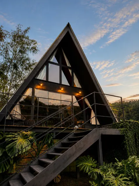 Luxury Cabin with Whirlpool and Fireplace in Teresópolis - Image 1