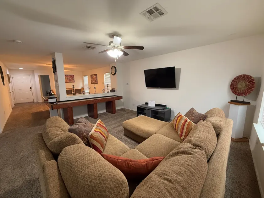 5BD House, Sleeps 15 - Great for Large Groups! - Image 1