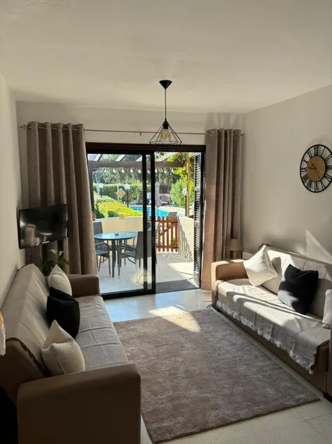 Small friendly, Central location - Image 1