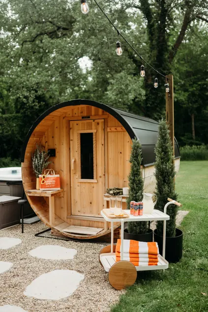 Lux home, sauna, hot tub, firepit, 5 min to beach - Image 1