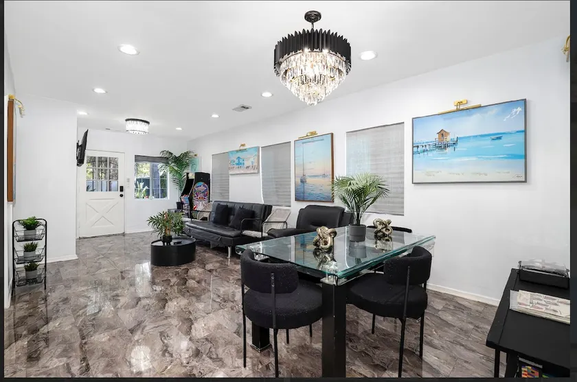 *Lux Private 1acre- Disney, Lax, Beaches, wrld cup - Image 1