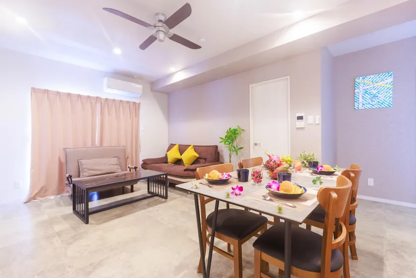 Entire hotel floor for guests only, 3 minutes to American Village, 2 free parking spaces - Image 1