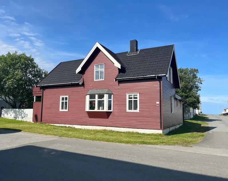 Torbergsen Residence - Image 1