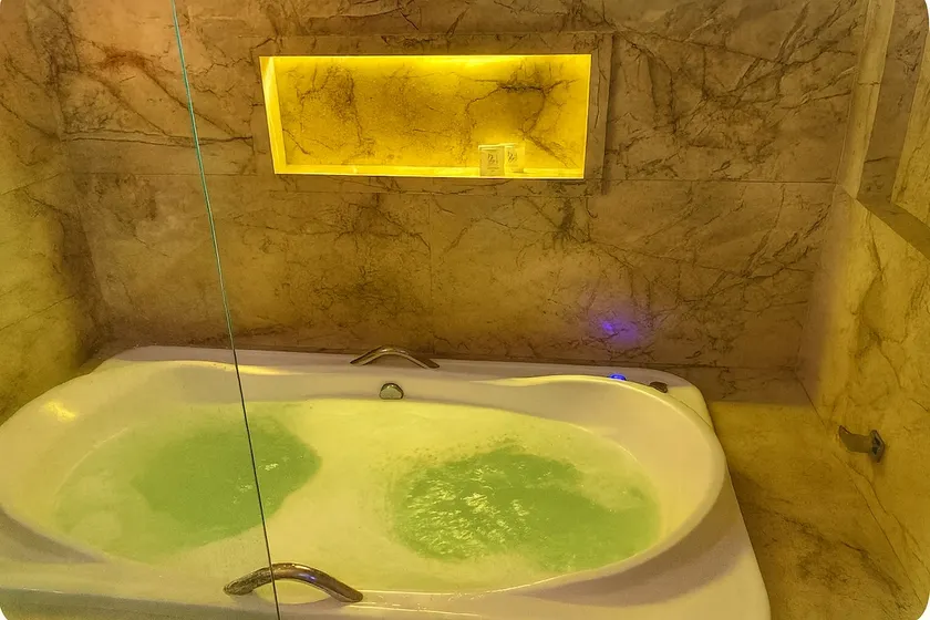 Master Flat with Hydro and Pool - 500 meters from the sea - Image 1