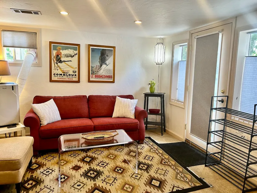 Great Location Downtown 2BR with Yoga & Play Room - Image 1