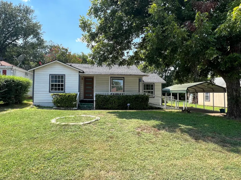 Tyler North Home - Image 1