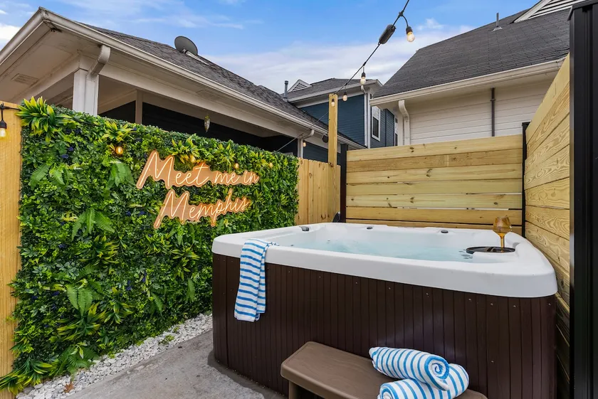 Downtown Oasis+HotTub+GameRoom+MiniGolf+Arcade - Image 1