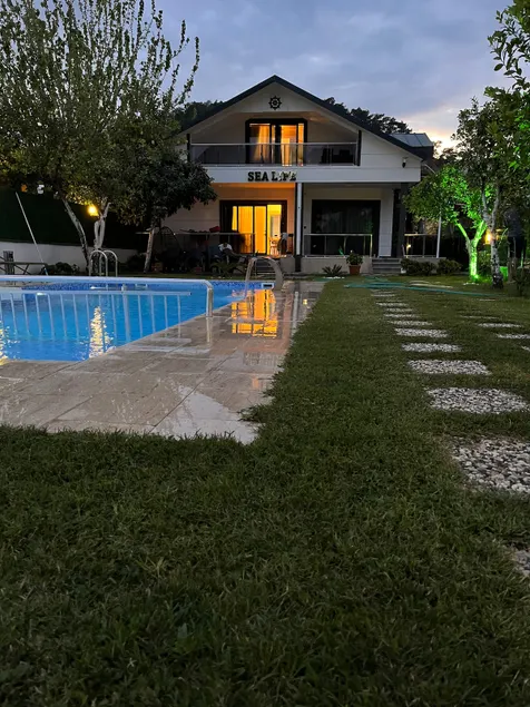 1+1 100 meters to the sea, with pool - Image 1