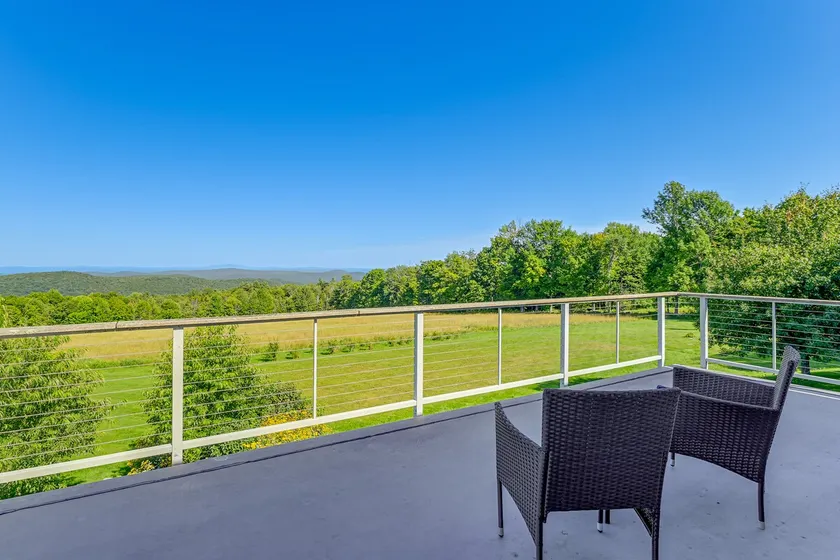 Wellness Retreat w/ Views! Upscale Marlboro Cabin - Image 1