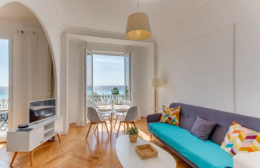 Le Palazzo 219 by Booking Guys - Image 1