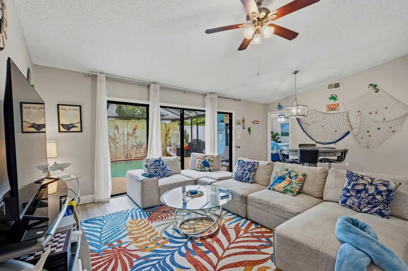 Winter Escape • Private Heated Pool•4BR-GameRoom - Image 1