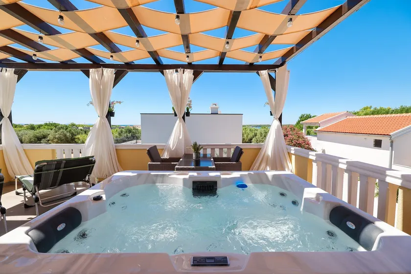 An Escape with Your Own Jacuzzi! - Image 1