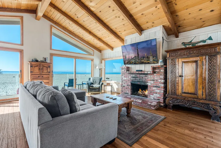 NEW!   Beach Front Coastal Living - Image 1