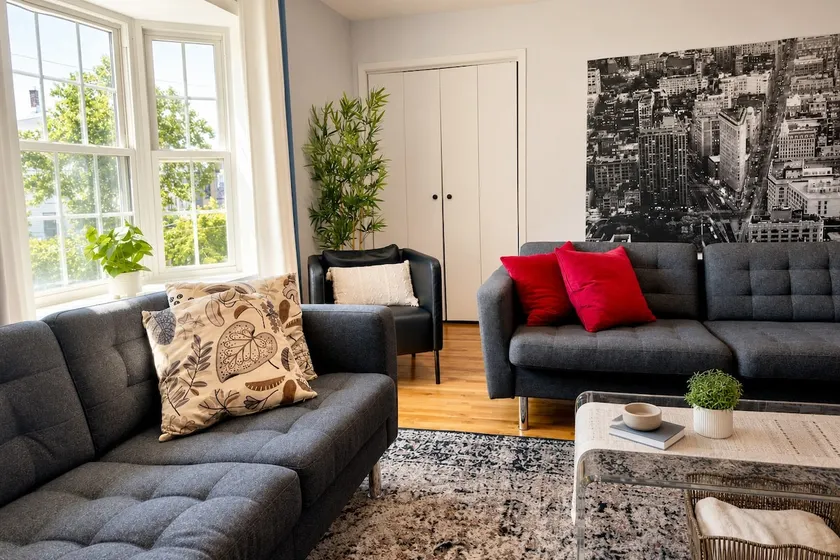 Modern Oasis 3BR+2BA! • Free Parking • Rail to NYC - Image 1