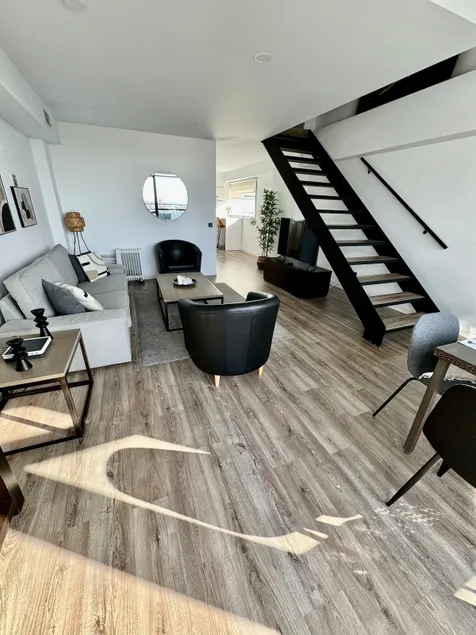 Spectacular Penthouse with Terrace. 150m2 - Image 1