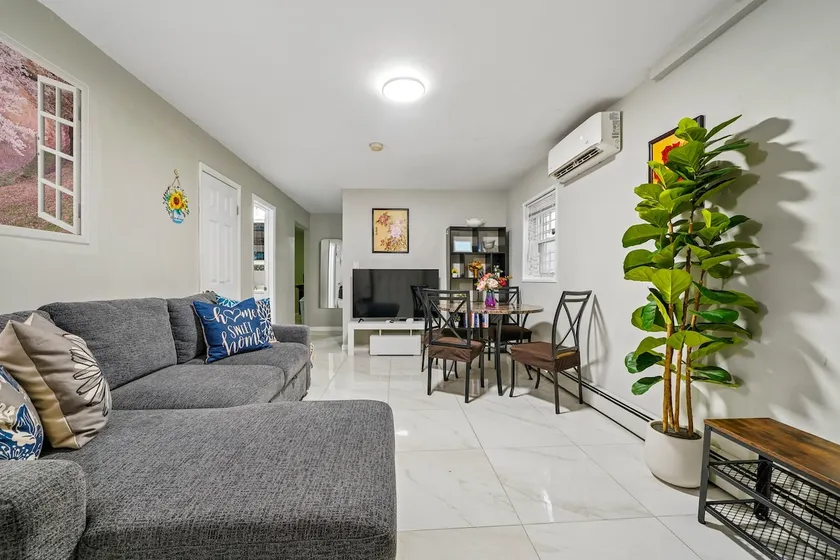 2BR Jersey City Oasis - Quick NYC & MetLife Access - Image 1
