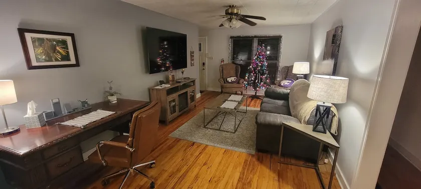 Manhattan Hideaway - Image 1