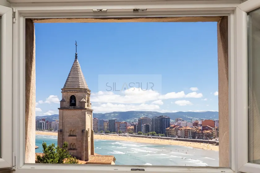 Ático Cimavilla By Silastur - Image 1