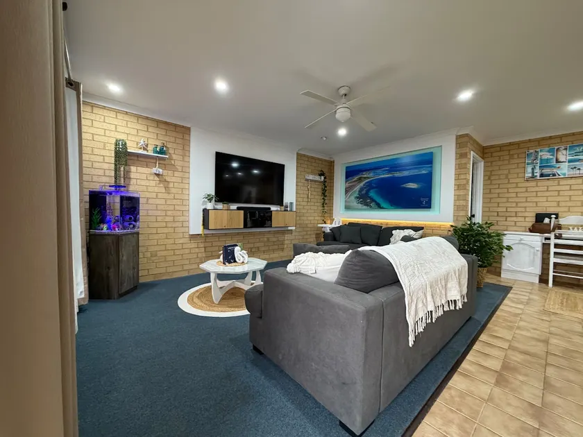 Champion Bay Coastal Stay - Image 1