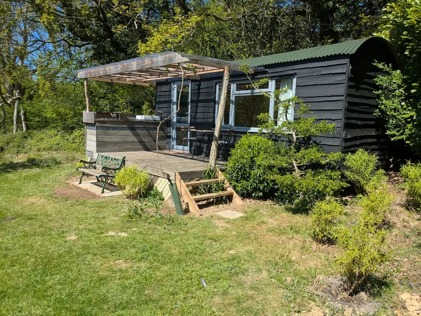 Unique Off Grid Cabin on Private Land - Image 1