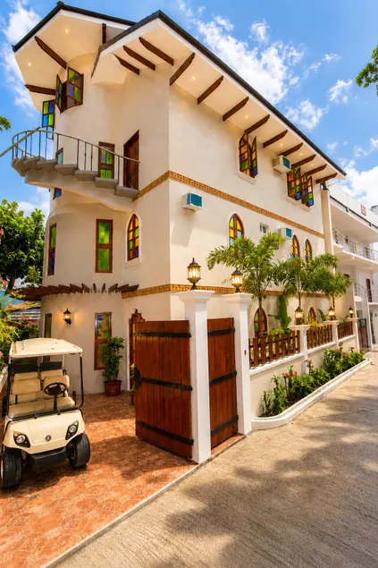 4BR Casablanca Luxury Villa w/ Pvt Pool@Station 1 - Image 1