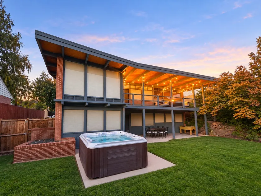 Mid-century spacious home w/ hot tub & pool table - Image 1