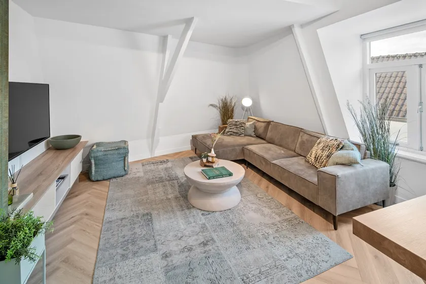 Unique penthouse near city center and Park - Image 1