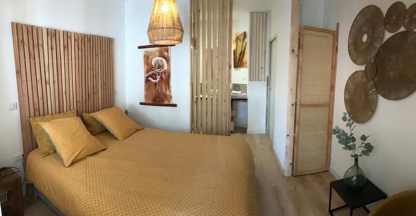 Air-conditioned studio with balcony 2 people - Image 1