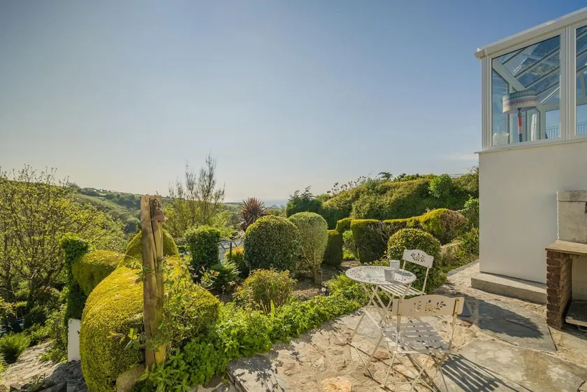 3 Bed in Tintagel oc-trev5 - Image 1