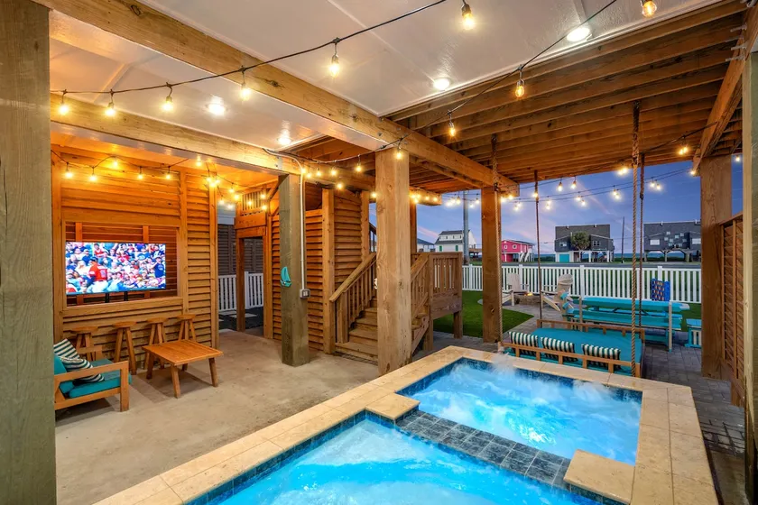 Top 1% | Heated Pool | Hot Tub | Golf | Sleeps 14 - Image 1