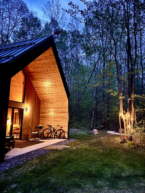 Cozy Trailside Nordic Forest Cottage - Image 1