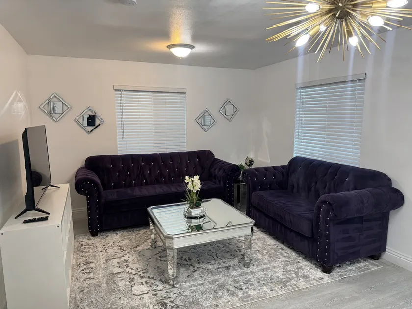 Brand new house in downey ca - Image 1