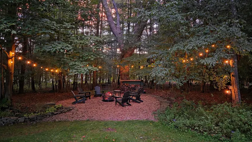 Cozy Cabin w/ Hot Tub/Game Room – near Deep Creek! - Image 1