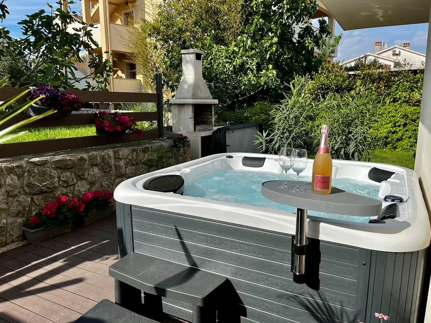 Studio Apartment Rosa Krk - Image 1