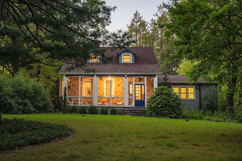 Historic Cornwall Farmhouse w/ Sauna & Hot Tub - Image 1
