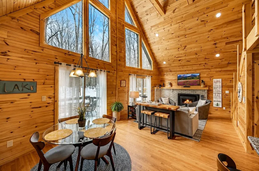 The Pine Lodge is wonderful in the Hideout - Image 1
