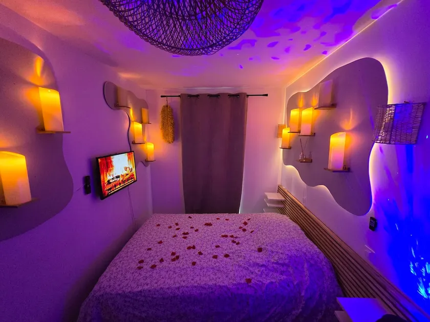Candle Room - Lovers’ Journey - Image 1