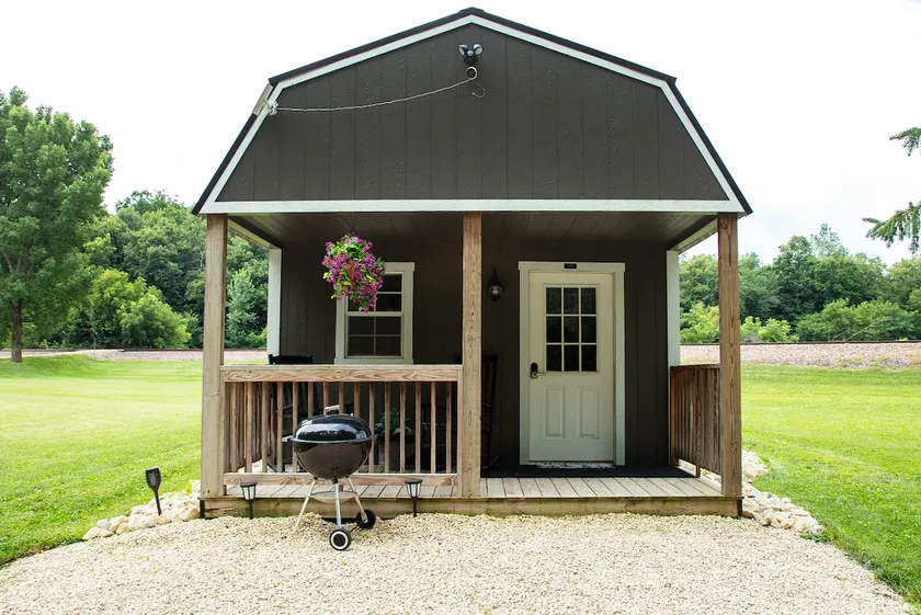 The Cottage Cabin - Image 1