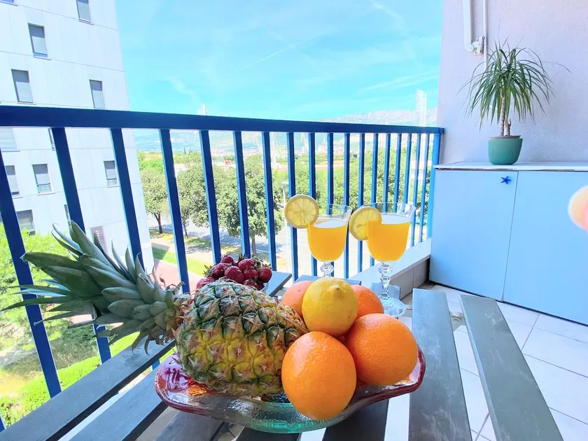 HANA CITY 10 min to Old Town & Chill Balcony Vibes - Image 1