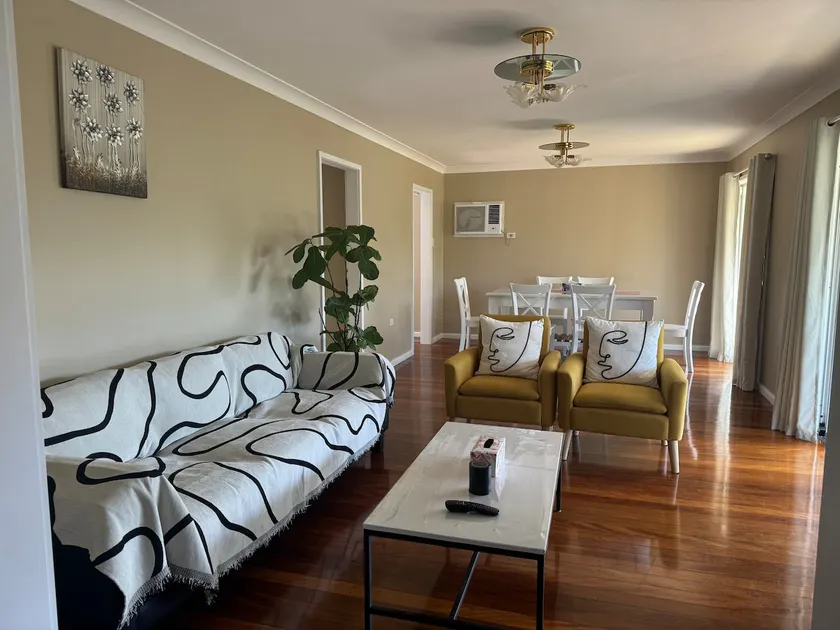 Spacious & 3BR Home | 2 Baths | Parking | CBD - Image 1