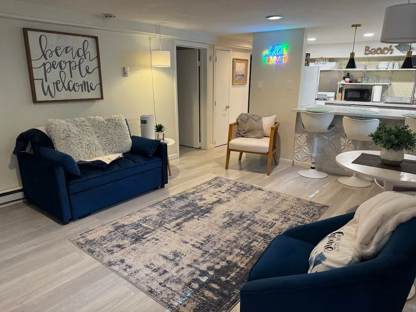 Beautiful Beach Theme Condo 1.5 Blocks From The Beach & Rehoboth Ave Fun - Image 1