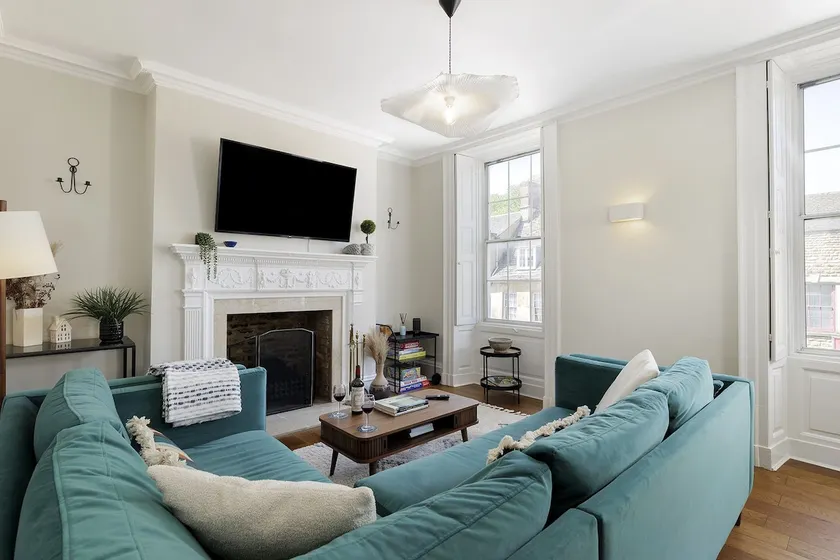 Stylishly presented holiday apartment - Molls Yard - Image 1