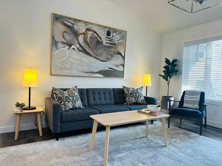 High End Carriage Suite in Currie Barracks - Image 1