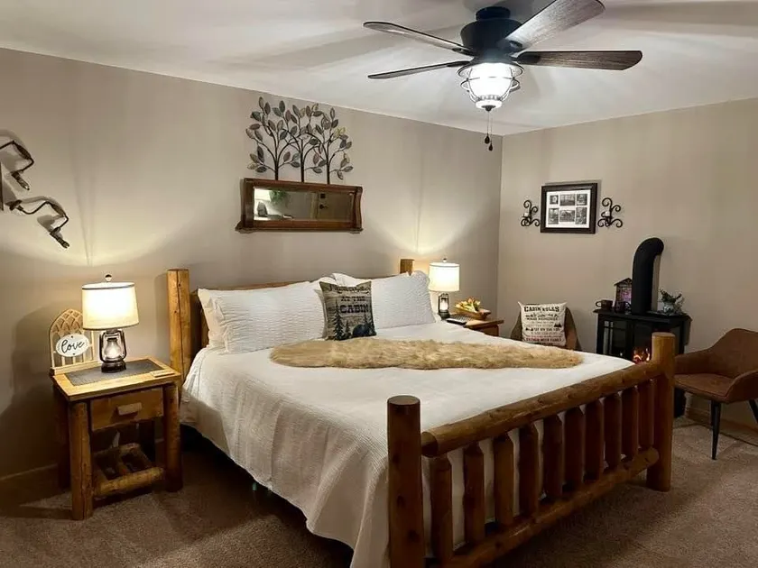 Hundred Acre Woods Rm. 201 - Image 1