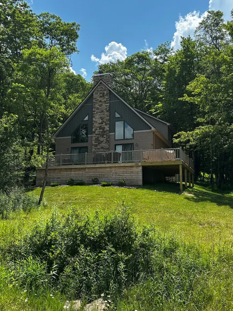 Mountain Mama Hideaway - Image 1