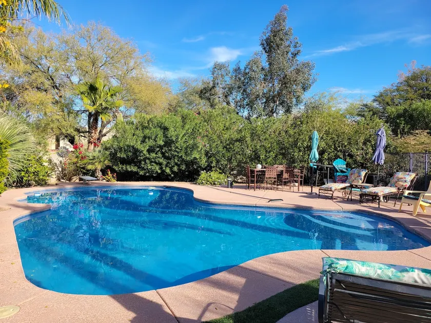 Bungalow in Central Tucson - Image 1