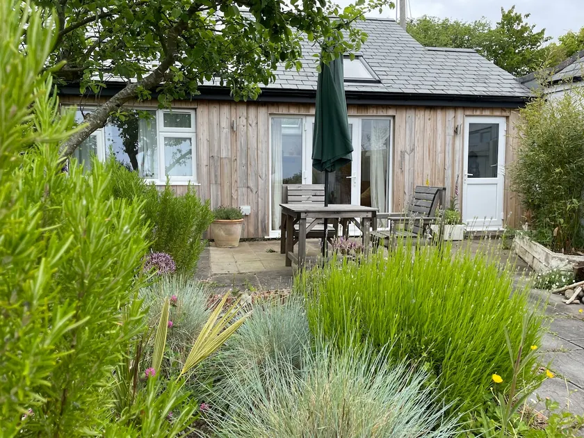 “Carrageen”, rural haven with sea views, near Bude - Image 1