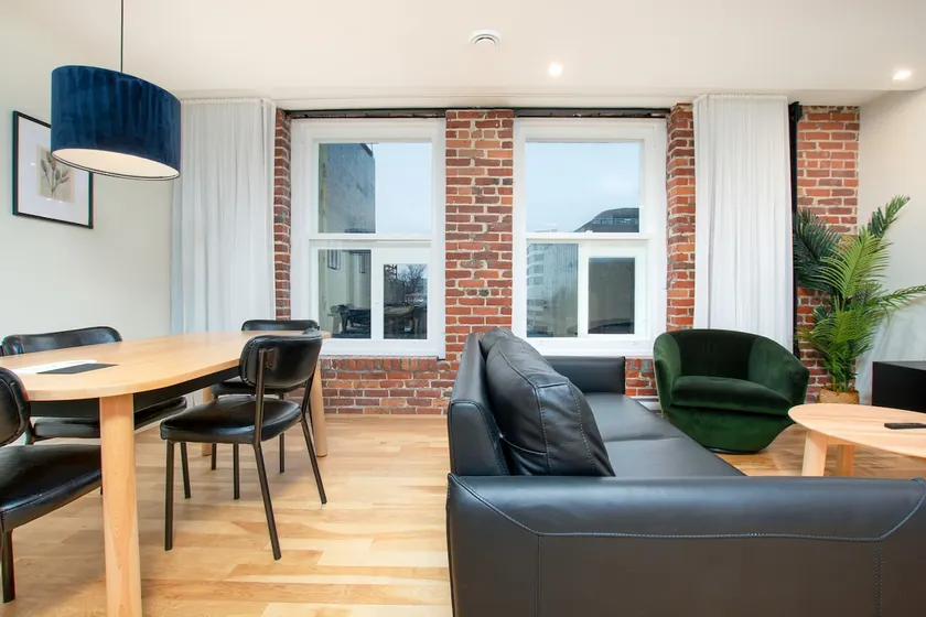 Barricade Lofts | By Lofts Vieux-Qc | BA302 - Image 1