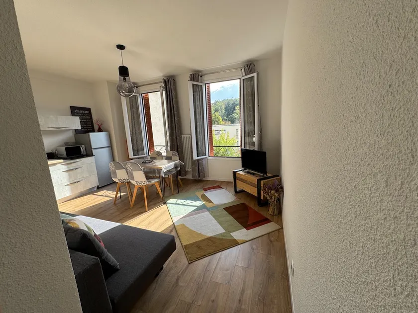 Le Madargue Apartment Ideally located - Image 1